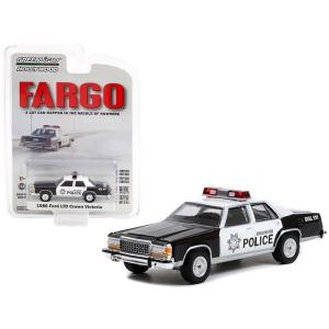 ミニカー 1/64 GREENLIGHT ニューヨーク警察署 NYPD ジオラマ