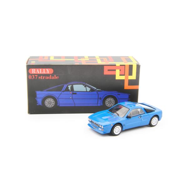 LAUDORACING 1/64 ランチア 037 ラリー ストラダーレ 1982 ブルー Lanc...