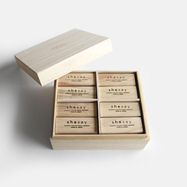 shesay / 清涼感あふれる爽やかな香りのくすのき防虫ブロック24個入BOX付 | 防虫ブロック...