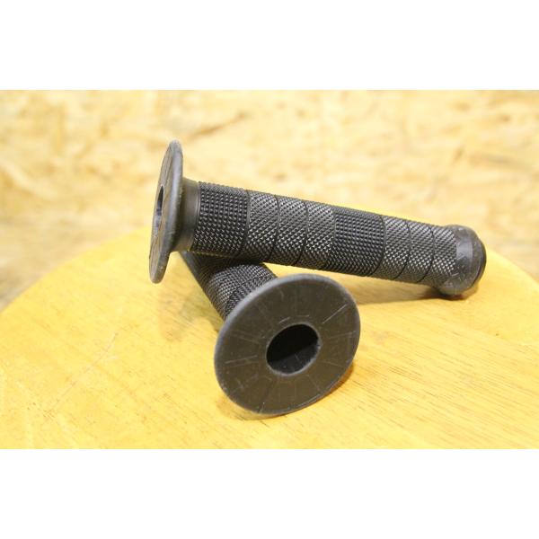 BMX グリップ KHE BIKES PYRAMID GRIP　送料無料　