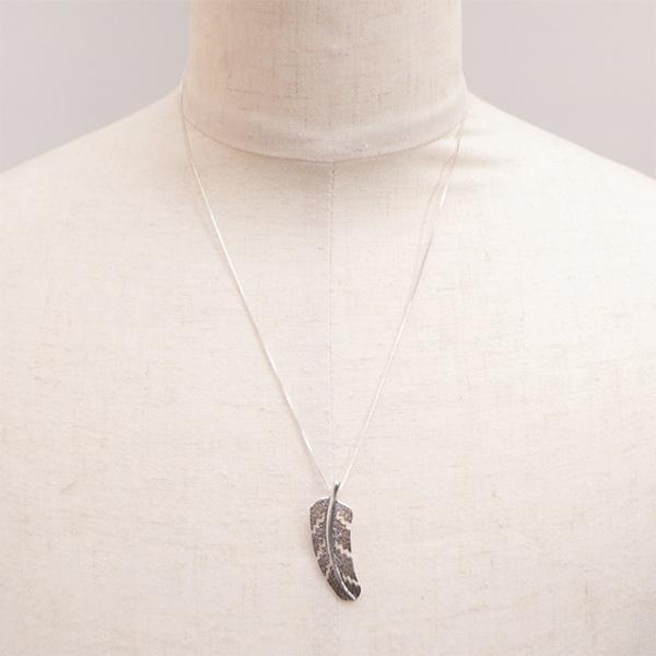 インディアンジュエリー【Indian Jewelry】イーグルフェザーペンダント ネックレス シルバ...