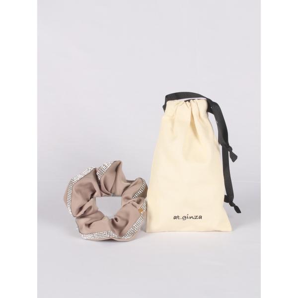 [限定品]at.ginza クリスタルラインシルクシュシュ AT02 ベージュ ヘアゴム おしゃれ ...