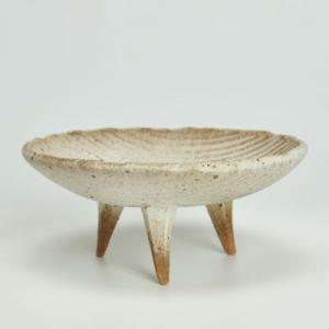 苔皿 高足付浅鉢穴なし 苔玉皿  幅13cm〜14cm×高さ6cm 苔玉皿 苔皿 高足付浅鉢