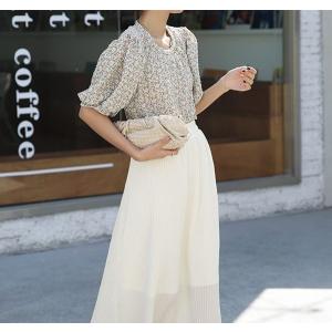 Sunauna 【袖ラッフル／S～L】ドット柄ブラウス 袖ラッフル／S～L】ドット柄ブラウス｜スーナウーナの通販