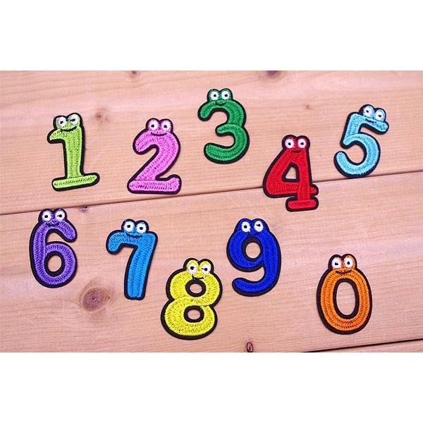 ワッペン　目玉数字　目玉が付いてるかわいい数字のワッペン　0〜9　選んでください！アイロン貼り付けタ...