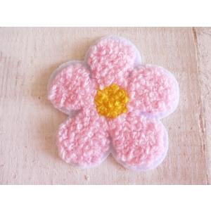 ワッペン　お花　もこもこワッペン　アイロンワッペン　アップリケ　ピンク　サガラ　サガラ刺繍　　#1690