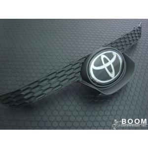 トヨタ カローラスポーツ　純正フロントグリル センターガーニッシュ エンブレム付 楽天市場】カローラスポーツ用 トヨタ純正フロントグリル : jlkjshop