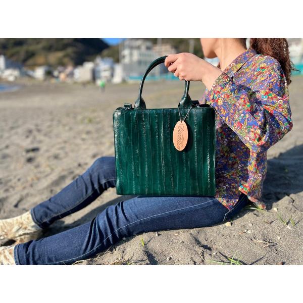 送料無料　本革　ショルダーバッグ　ハンドバッグ　2wayバッグ　レディース　メンズ　ユニセックス　う...