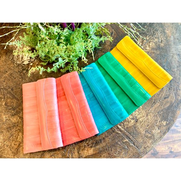 ラッピング無料　本革　レザー　レディース　三つ折り　うなぎの革　イールスキン　長財布