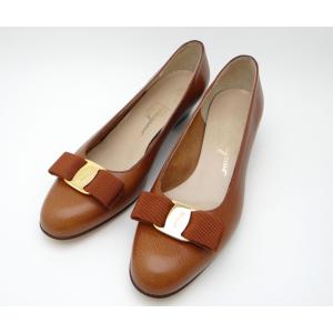 FERRAGAMO（フェラガモ） パンプス VARINA ヴァリナ 592125 レディース