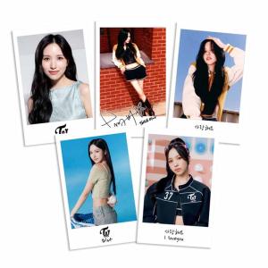 4個セット ツウィ TWICE 缶バッチ 缶バッジ 韓流 グッズ na002-2