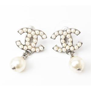 シャネル ピアス CHANEL CCモチーフ ココマーク/スイングパール シルバー/ホワイト爆買