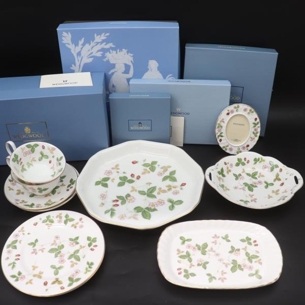 IT6Z7XI3O82W 即決 本物 未使用保管品 WEDGWOOD ワイルドストロベリー カップ&amp;...