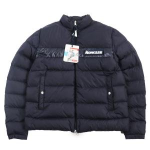 良品●MONCLER モンクレール 2019年製 SERVIERES ロゴワッペン付き ライトダウンジャケット ダークネイビー 4 ハンガー付 正規品 メンズ｜brand-td-store