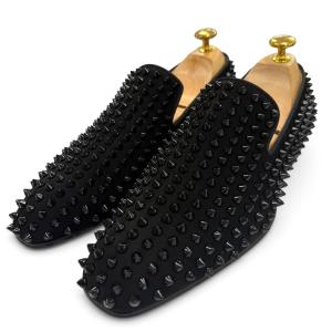 美品▼Christian Louboutin クリスチャンルブタン ダンデライオン スパイク スタッズ スウェードレザー ローファー 39 メンズ 保存袋付き