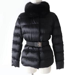 極美品☆正規品 PRADA プラダ 襟フォックスファー・ロゴ入りベルト付き  
