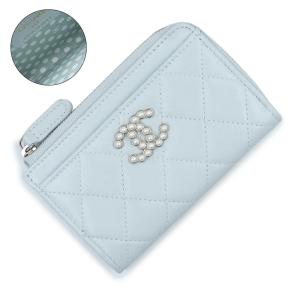 （新品・未使用品）CHANEL シャネル AP3816 マトラッセ ココマーク パール ラムスキン ライトブルー カードケース 名刺入れ 定期入れ パスケース レザー 箱付