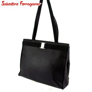 極 美品 Salvatore Ferragamo サルヴァトーレフェラガモ ヴァラ ロゴ