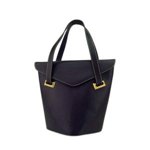 フェラガモ DO21 編み込みレザー ブラック バッグ ハンドバッグ