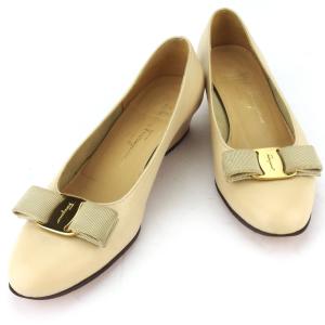 Salvatore Ferragamo フェラガモ ヴァラ パンプス FERRAGAMO（フェラガモ） レディースシューズ ヴァラ パンプス レッド