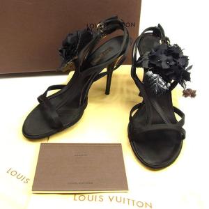 新品　ルイヴィトンのサンダル37.5 ルイ·ヴィトン】タイムレスなスタイルの新作サンダルが登場 | ルイ