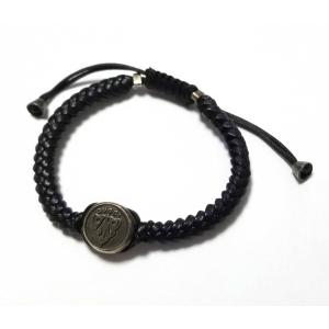 グッチ レザー シルバー ブレスレット 人気急上昇 クレスト レザーブレス メンズ ｇｕｃｃｉ 紋章 ブラック 編み込みレザー Sv925 黒