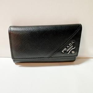 プラダ PRADA キーケース - 黒 6連フック レザー 新着 20240220