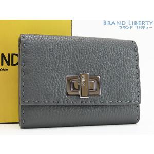 FENDI（フェンディ） 美品 セレリア ジップアラウンド財布 ラウンド