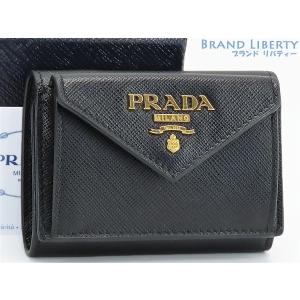 PRADA（プラダ） 超美品 サフィアーノ 半円 コインケース 小銭入れ