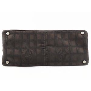 新品同様 シャネル CHANEL ニュートラベ...の詳細画像4