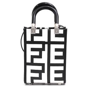 【極美品】フェンディ　ショルダーバッグ　ズッカ　総柄　FFロゴ　ナイロン　レザー FENDI（フェンディ） メンズ レディース ズッカ FFロゴ ショルダー