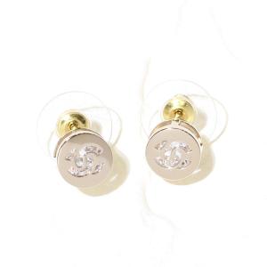 CHANEL CCロゴ ピアス（両耳用） CHANEL（シャネル） ピアス 両耳 CCマーク ココマーク 定番 ABD766