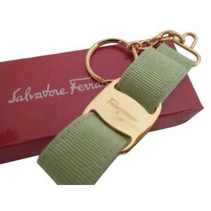 サルヴァトーレフェラガモ Salvatore Ferragamo キーリング キーホルダー ヴァラリボン キャンバス/メタル ライトグリーンｘゴールド｜brandvalue-store