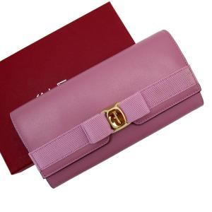 サルヴァトーレフェラガモ Salvatore Ferragamo 長財布 ヴァラリボン