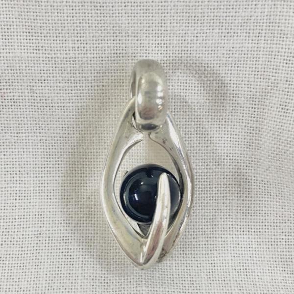 マーズ オニキス ペンダントトップ 925刻印 SILVER925 (5.5g) 男女兼用 ユニセッ...