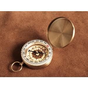 真鍮 オイルコンパス（蓋付き）方位磁石 携帯 ブラス 旅行グッズ 方角 風水 方位磁針 羅針盤 地図...