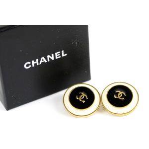 【超美品】CHANEL シャネル ヴィンテージ ココマーク イヤリング 95C刻印 ブラック×ホワイト ブランドアクセサリー【HT49】｜brave-murayama