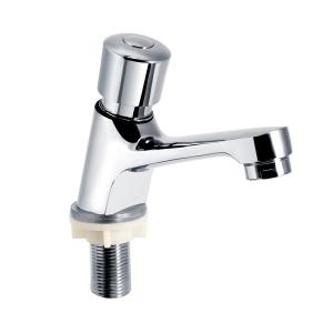 ★新品未使用★KVK シングル混合水栓　LFM612B 洗面用シングルレバー式混合栓：LFM612B｜洗面用水栓：台付
