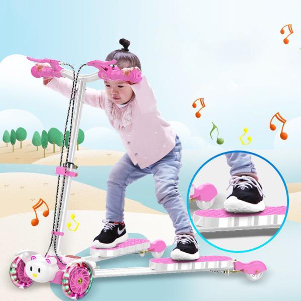 送料無料 4輪 キックボード 軽量 左右独立 ハンドブレーキ キックスケーター キックバイク キック...