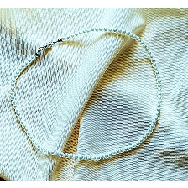 国産貝パール４ミリ玉ネジ式クラスプ仕様