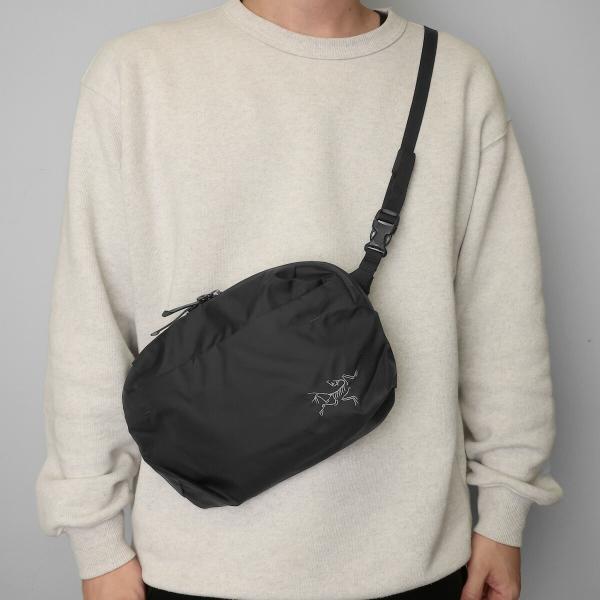 並行輸入 アークテリクス ショルダーバッグ ヒリアド X000010359 BLACK