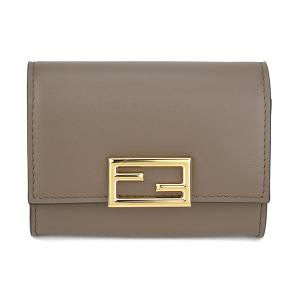 ☆安心の3大保証☆ Aランク ≪FENDI フェンディ/三つ折り財布≫ 8M0426