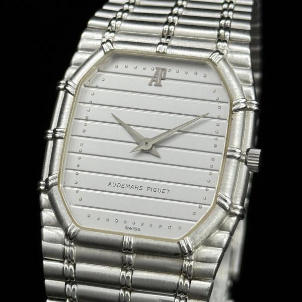 オーデマピゲ　ＡＵＤＥＭＡＲＳＰＩＧＵＥＴ　バンブー　シルバー文字盤　クォーツ　ヴィンテージ