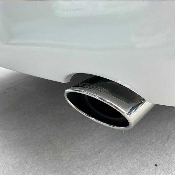 マフラーカッターオーバル　シルバークローム　ハイエース200系　1型〜7型、8型、9型（新型）　全グ...