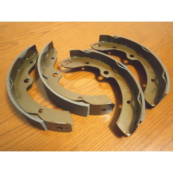 S30Z用新品-ブレーキシュー 日本製/国産　GS30Z/フェアレディZ/240Z/DATSUN