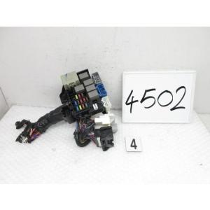 20年 アトレー ABA-S321G S331G (4) ヒューズボックス 室内右側   18455...