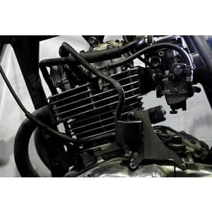 ホンダ（HONDA） XLR250R タンク 赤 純正 中古 バイク 部品 MD22