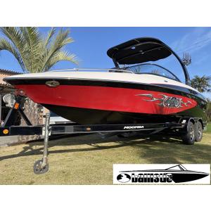 プレジャーボート Malibu 23 XTi 整備済み 波◎ 状態◎ ラウンジシートタイプ Indmarエンジン 340馬力 センターエンジン