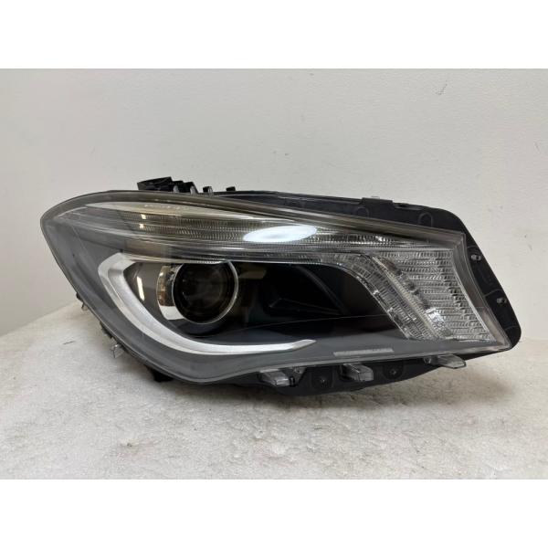 ☆ ベンツ CLAクラス W117 前期 ヘッドライト 右 ☆6108