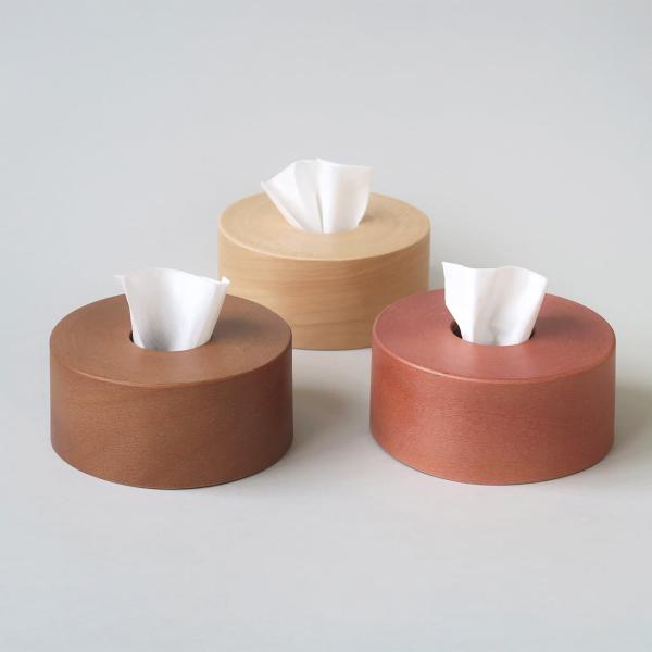 ティッシュボックスケース/食べられないバウムクエヘン コイル状に巻かれたブナ材の様子がバウムクーヘン...